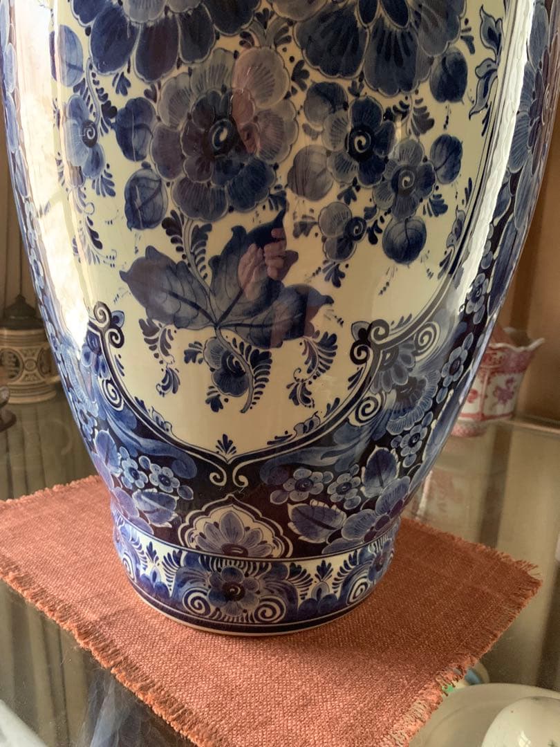 ロイヤルデルフト　破格！オランダのビンテージ超大型花瓶で細かく描き込まれた美術品