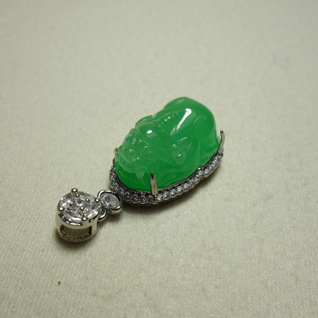 翡翠 満緑 貔貅ペンダント 天然石 中国古美術 玉彫 コレクション C1A048