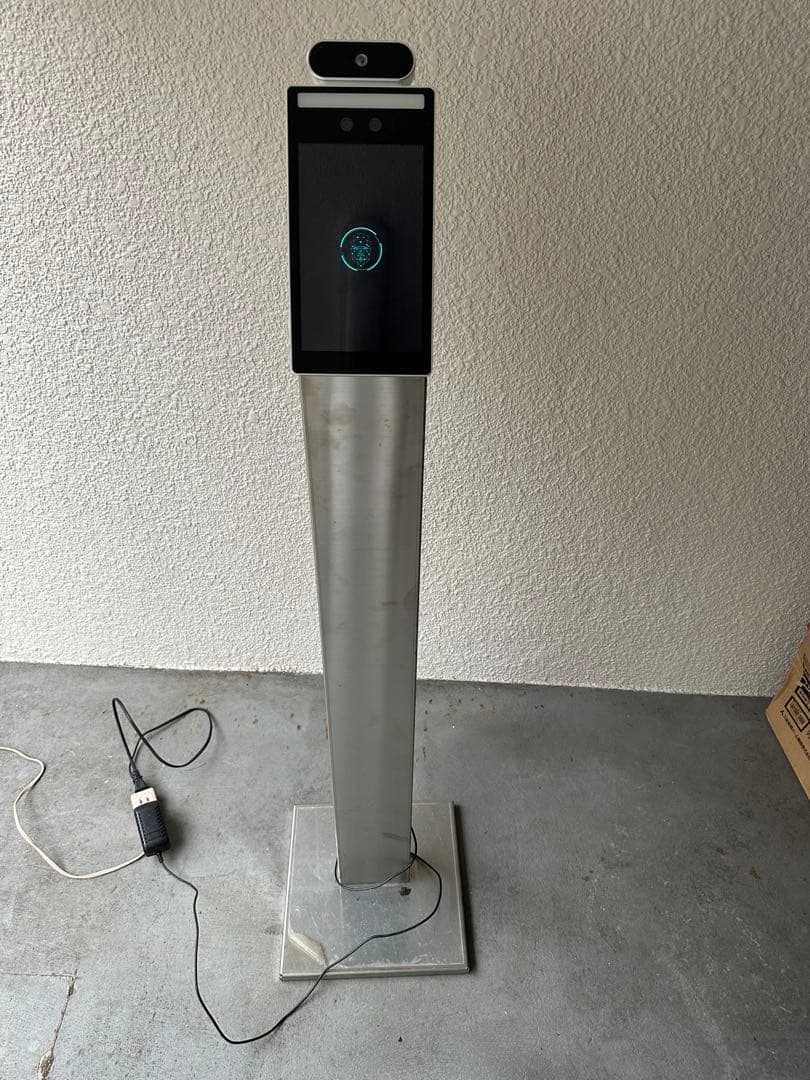 検温機　スタンド型タブレット 大画面ディスプレイ