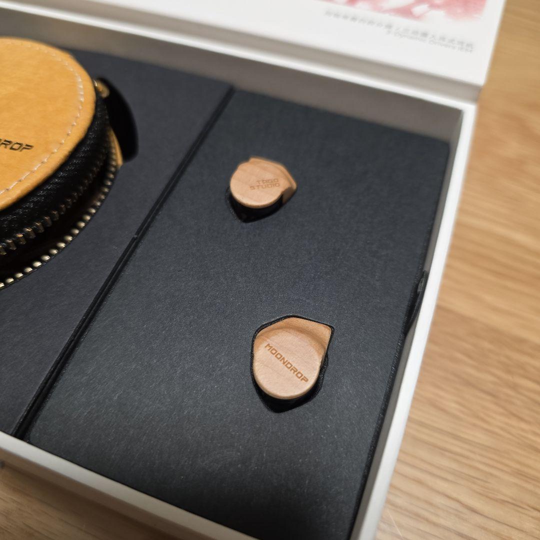 イヤホン TAGO STUDIO x MOONDROP Harmon SP