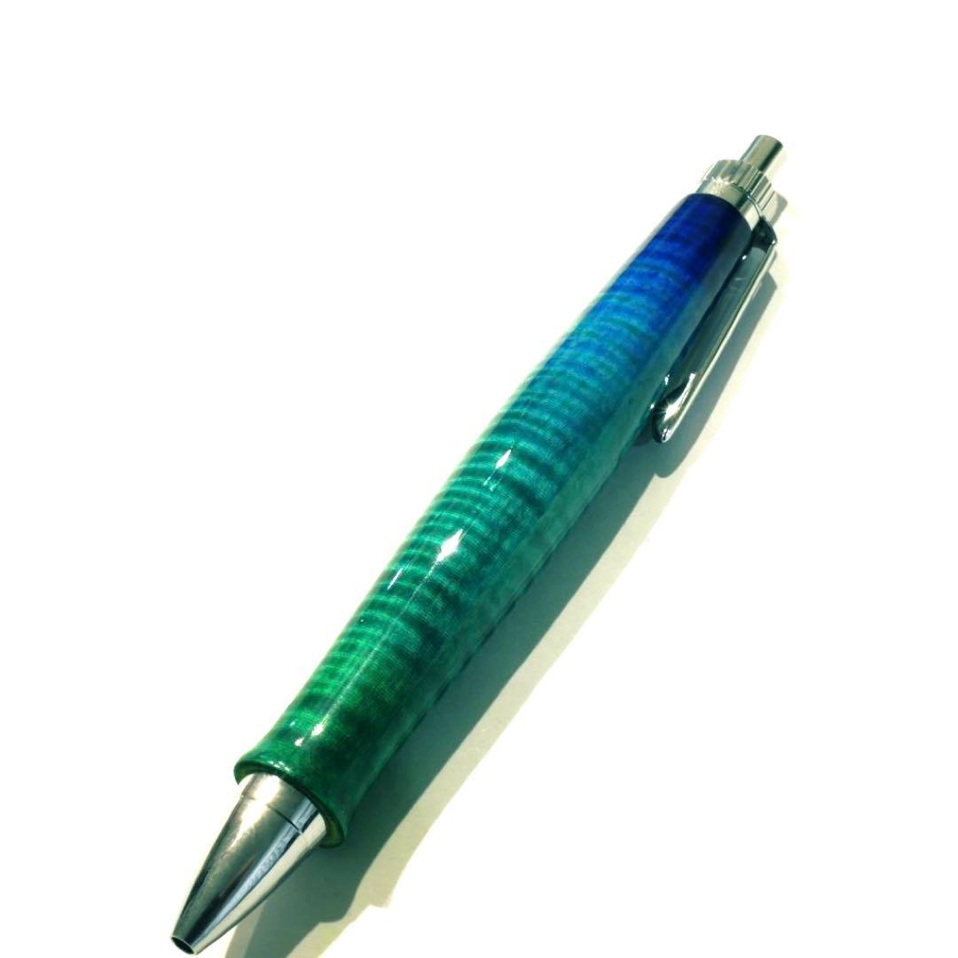 木軸ペン　ラッカー仕上げ　楽器　ギター　栃　縮杢