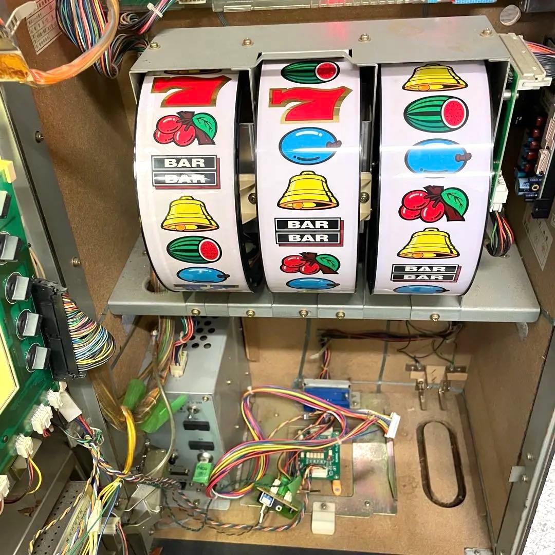 パチスロ機　アルゼ 初代バーサス ４号機・希少台・人気