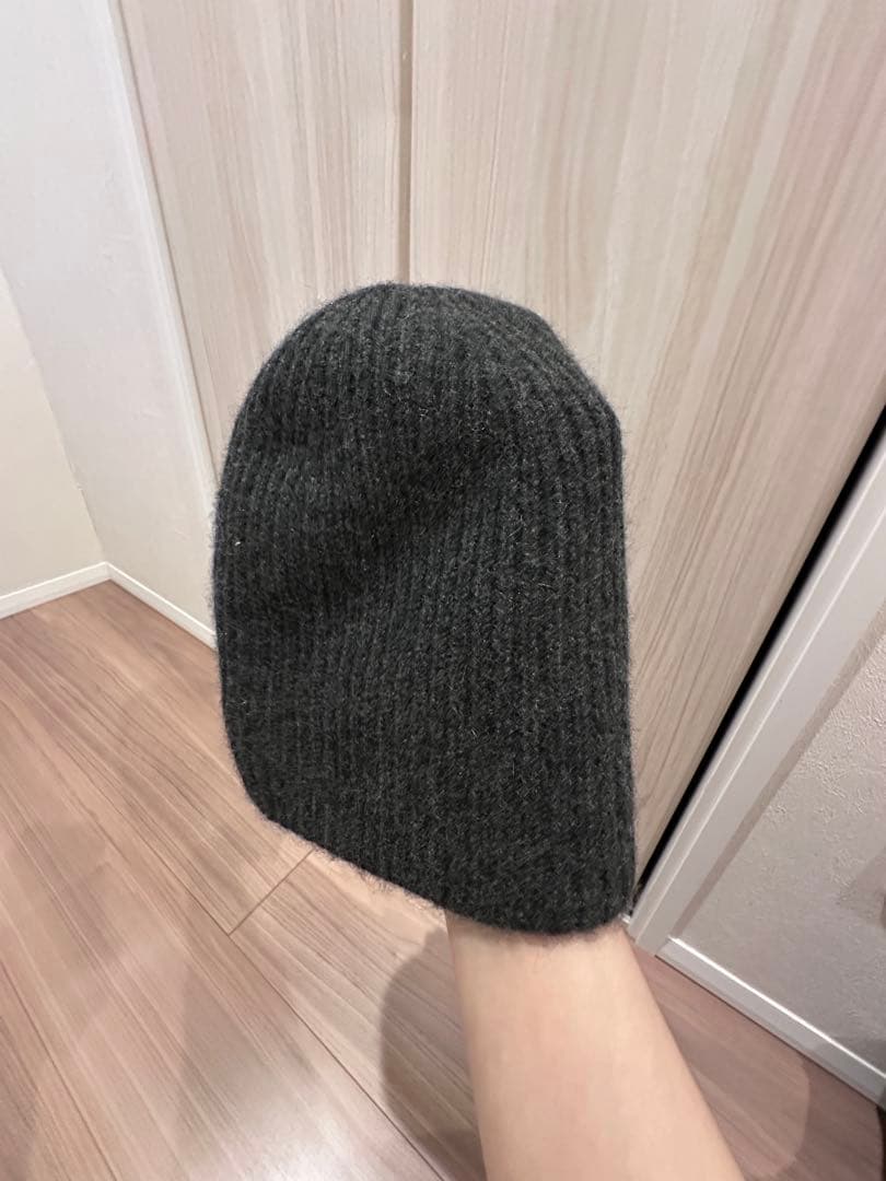 totême カシミヤリブ編みビーニー ダークグレー OS