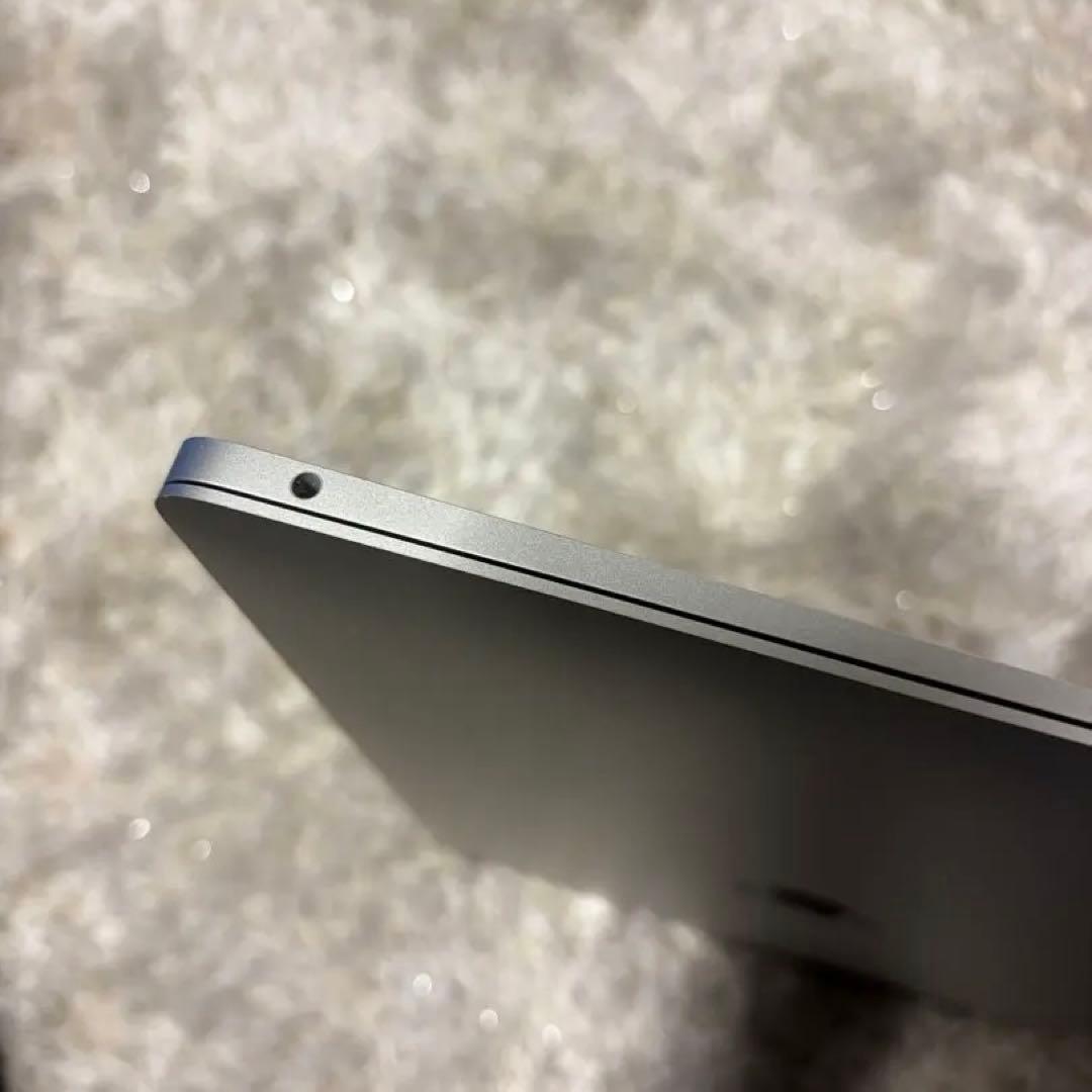 Apple MacBook 本体 充電器付き