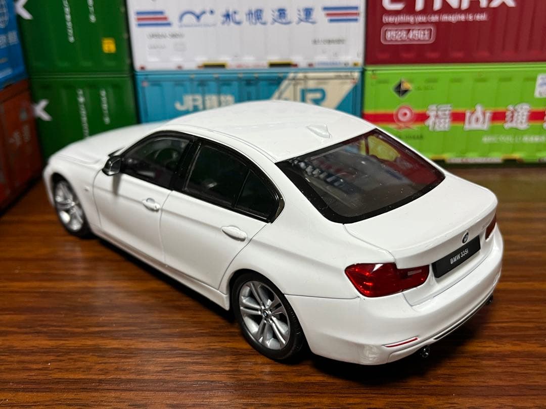 WELLY 1/24 ポルシェ 911 1/24 BMW 335i
