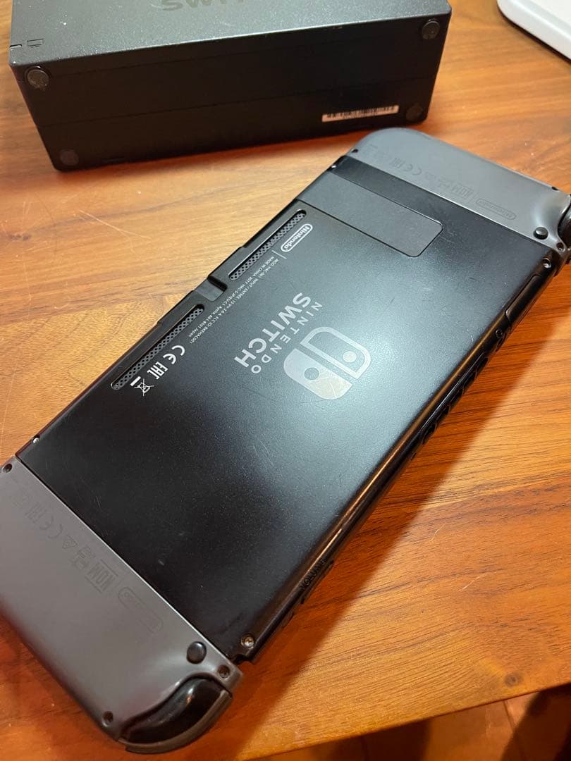 Nintendo Switch 本体 中古品　動作確認済み