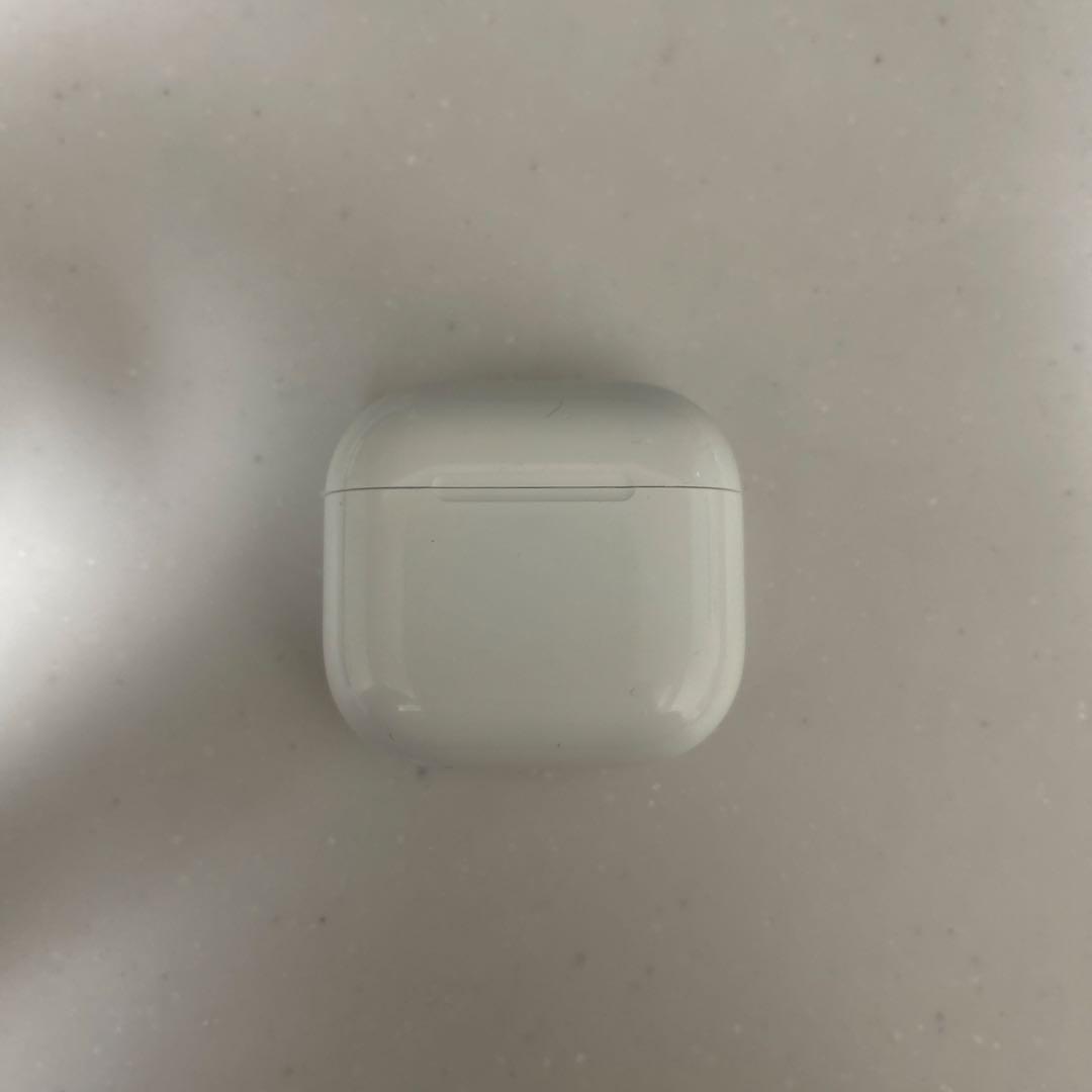 Apple AirPods4 本体 ホワイト