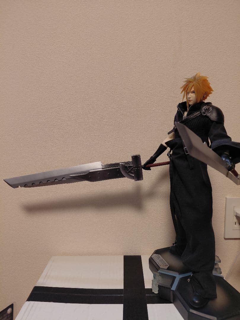 ファイナルファンタジー　フィギュア　マスター　ピース　アーツ　クラウド