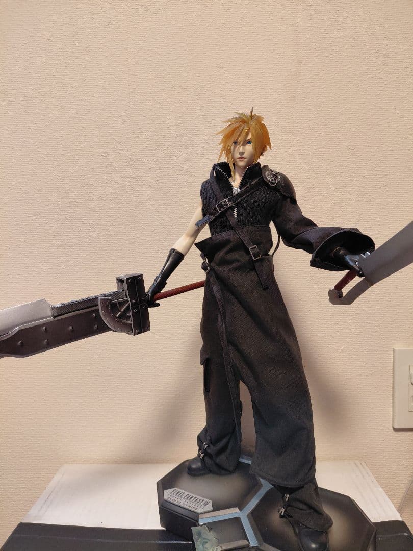 ファイナルファンタジー　フィギュア　マスター　ピース　アーツ　クラウド