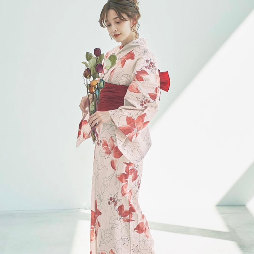 ♡佳奈♡ 花柄浴衣・帯セット　花柄　赤　ベージュ　浴衣　DITA