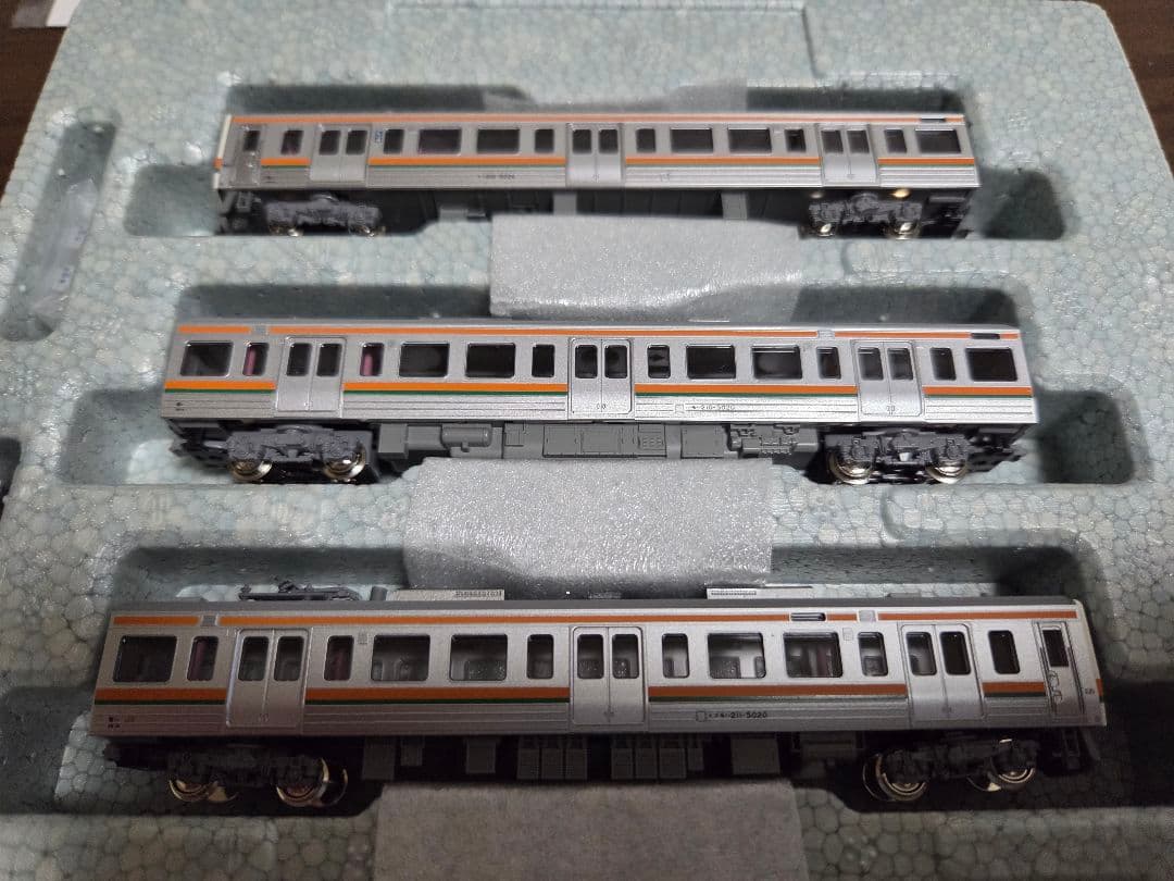 KATO 10-1860 211系5000番台(中央本線)3両セット