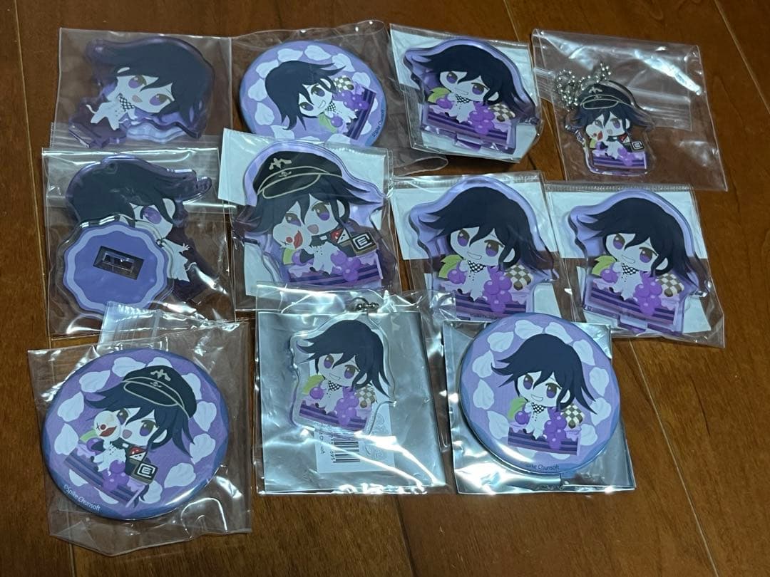 ダンガンロンパ  王馬　ふわぽに　アクスタ　缶バッジ　アクキー