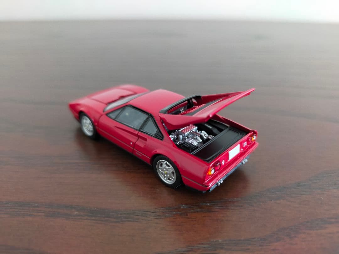 トミカリミテッドヴィンテージネオ フェラーリ 328 GTB (後期型)