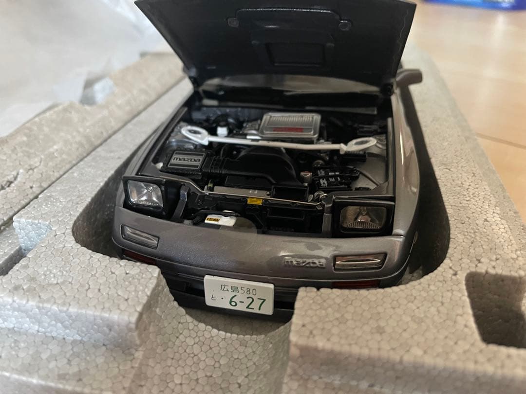 Mazda FC RX-7 1/18スケール ミニカー グレー