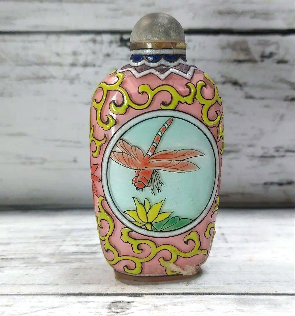 ★骨董品　蝶とトンボの描かれた鼻煙壷