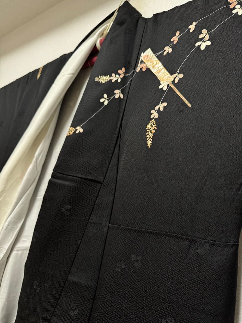 【極美品】京都染匠名門「染の川勝謹製」黒地「松萩文様 舞扇文様」手描き京友禅