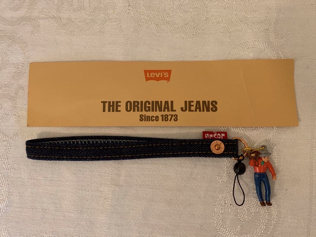 リーバイス サドルマン フィギュア付きストラップ