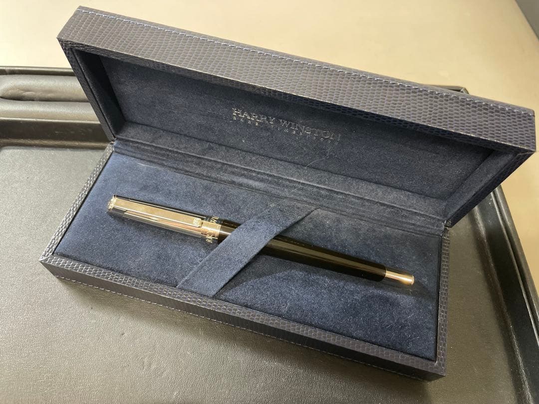 極美品　HARRY WINSTON ハリーウィンストン ボールペン 替え芯未使用