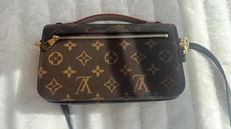 カウレザー トリム スモール メッセンジャー M46279