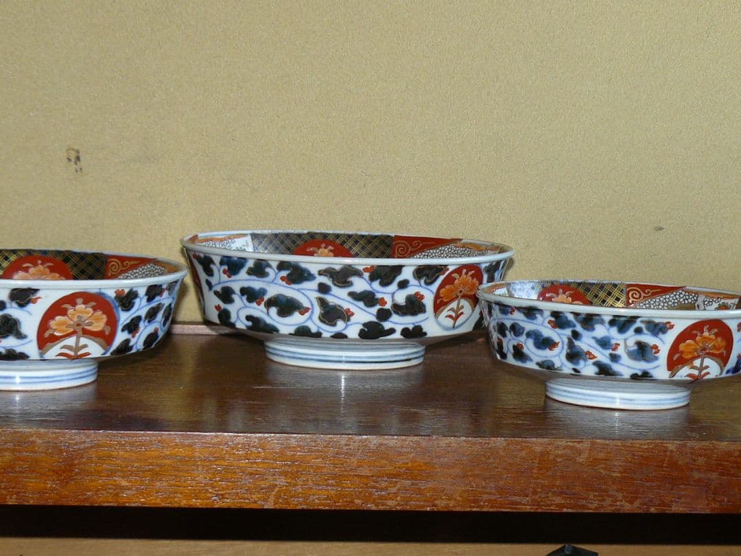 金襴手 絢爛豪華 三ツ丼