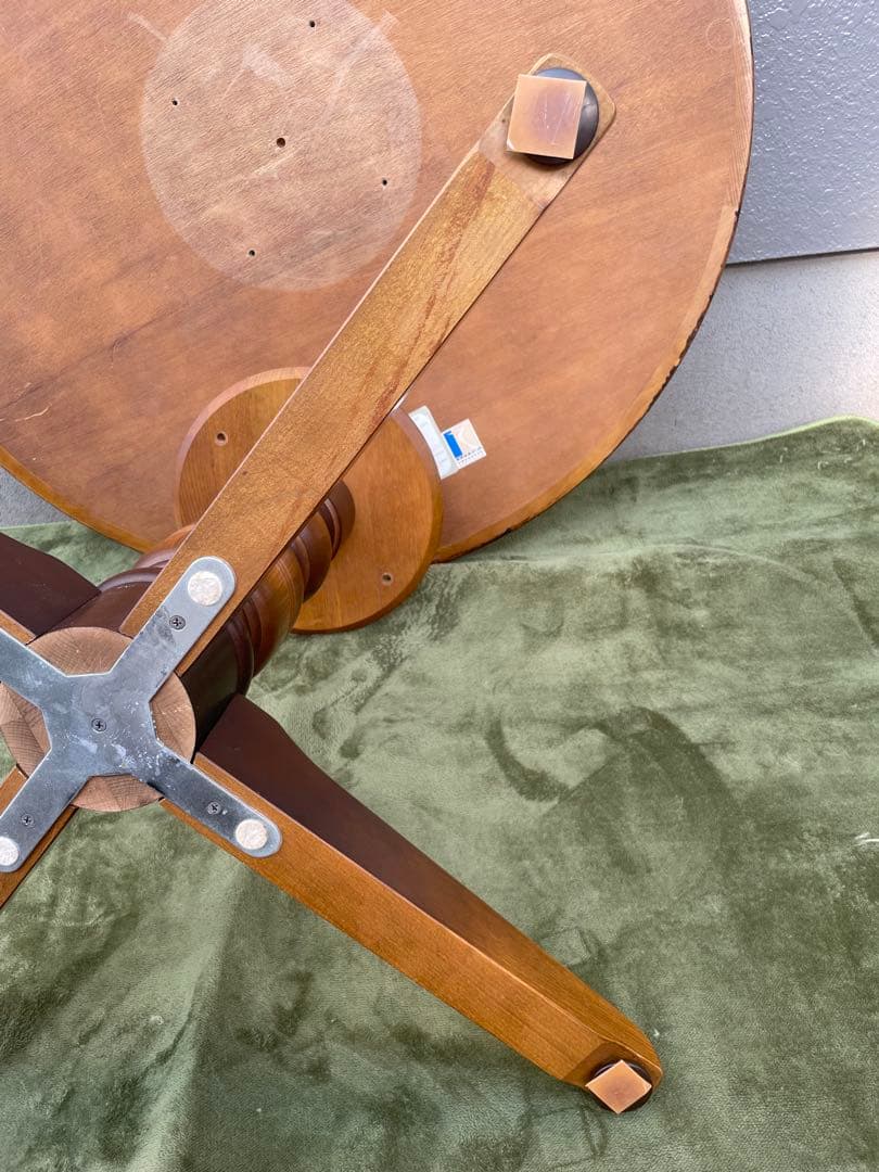 飛騨産業　キツツキマーク　コーヒーテーブル　円卓　ラウンドテーブル　RN