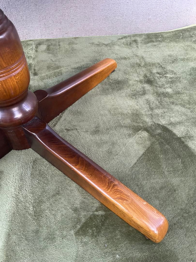 飛騨産業　キツツキマーク　コーヒーテーブル　円卓　ラウンドテーブル　RN