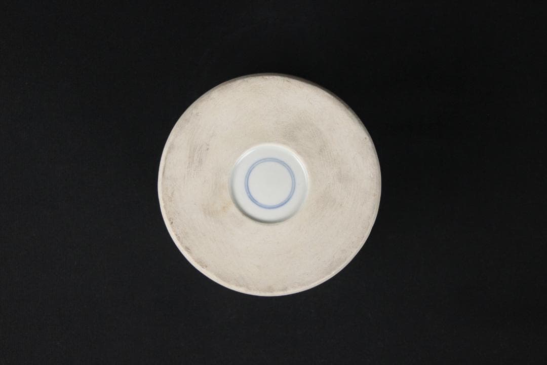 中国景徳鎮製 染付浮彫松竹梅文 水指 黒塗蓋付 茶道具 Eo21-20