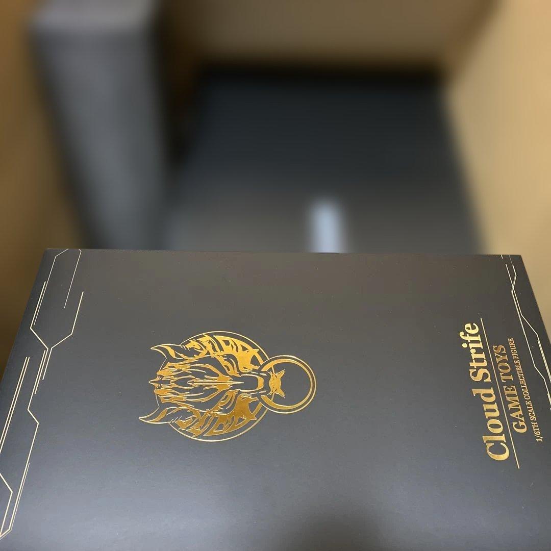 ファイナルファンタジー クラウド フィギュア