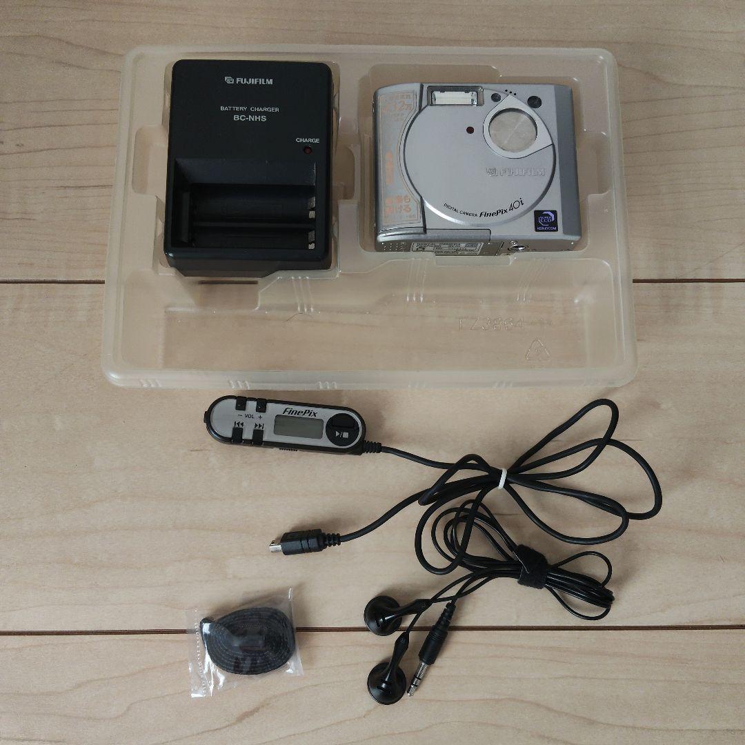 FUJIFILM FinePix 40i デジタルカメラ　箱付き、通電確認済み