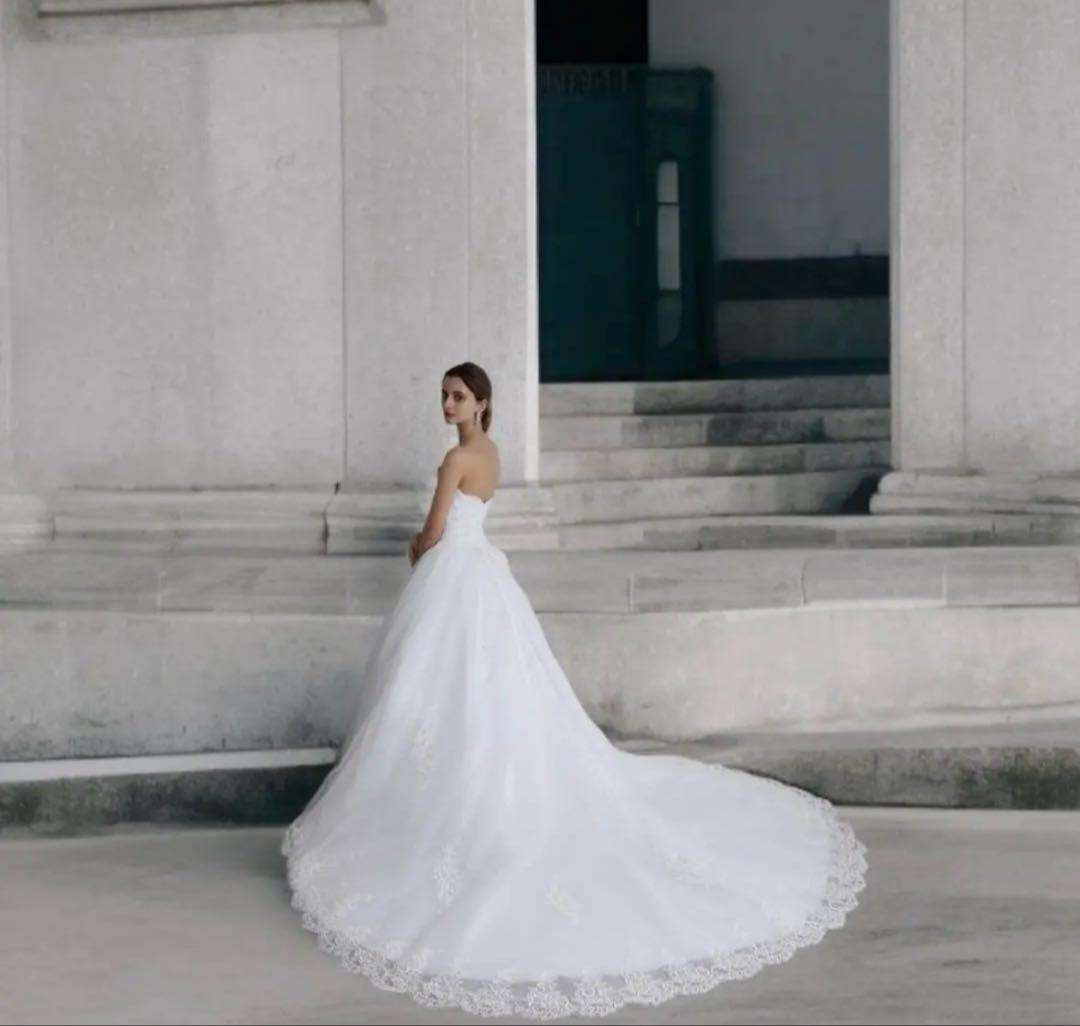 【着画あり】　ウェディングドレス　Aライン　7〜11号対応