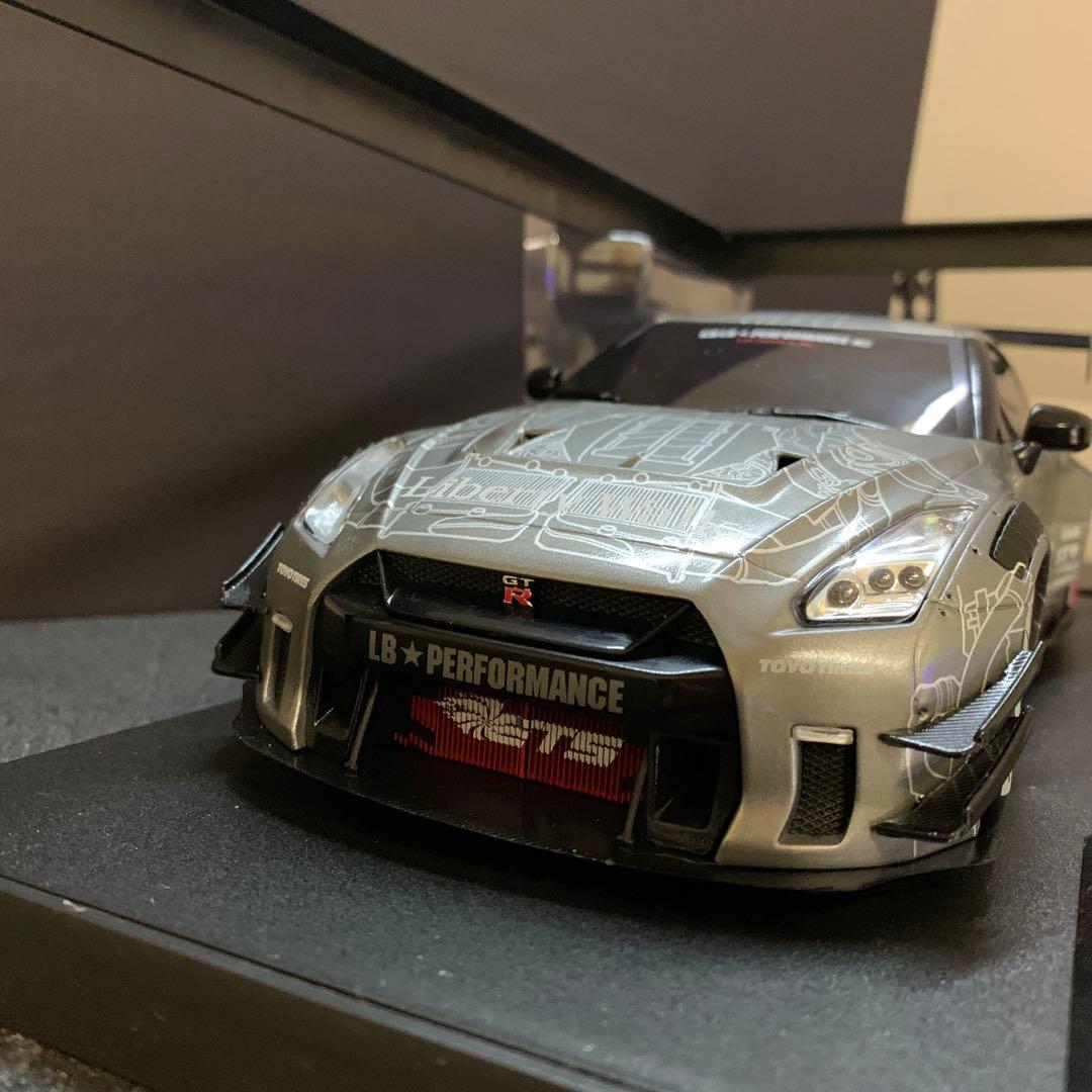 542 美品 GT-R R35 LBWKリバティウォーク 1/18ダイキャスト