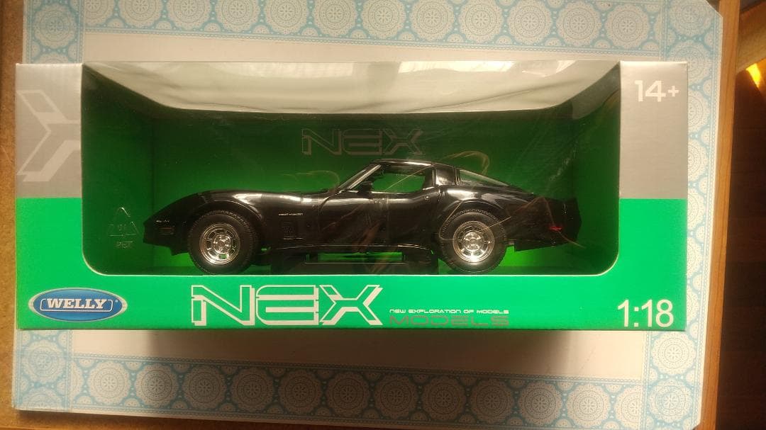 cardboardboxsanWelly1/18シボレーコルベットクーペ
