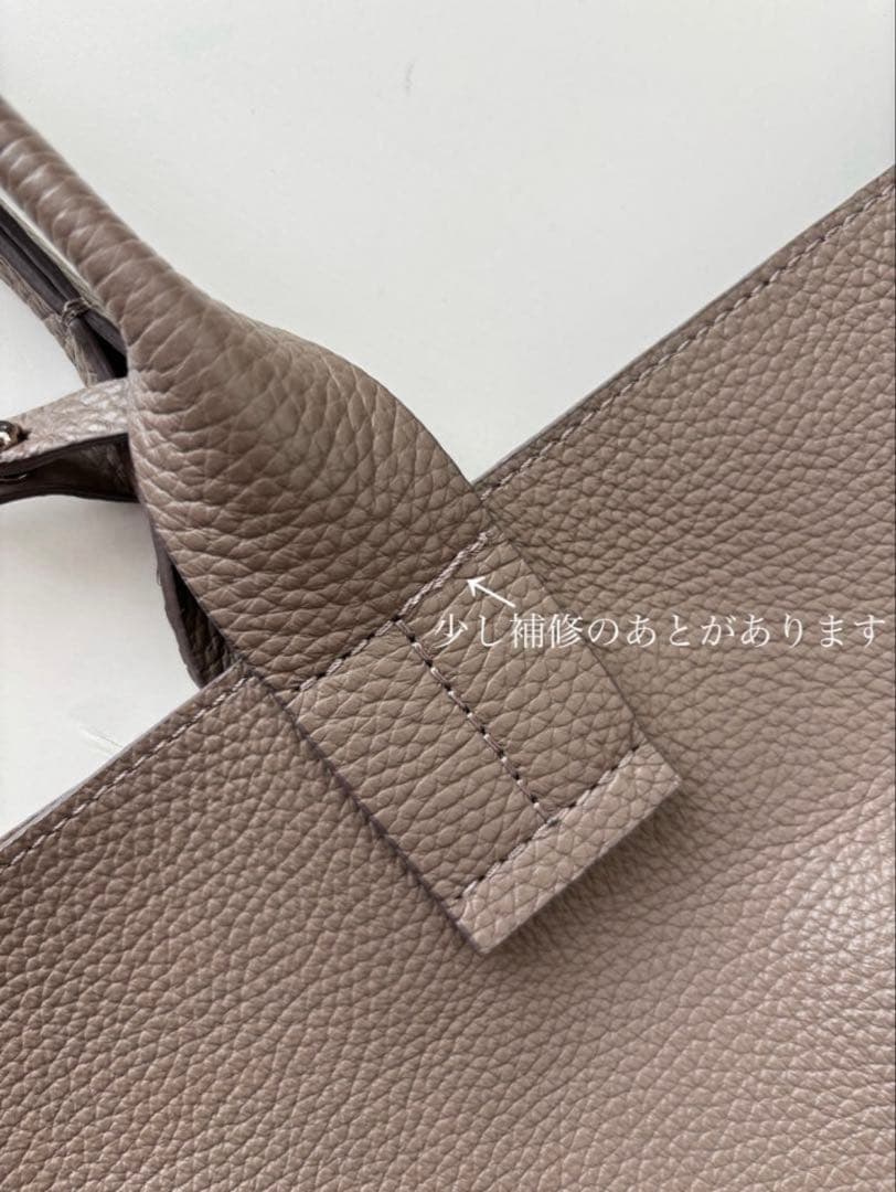 IACUCCI レザーショルダーバッグ ブラウン