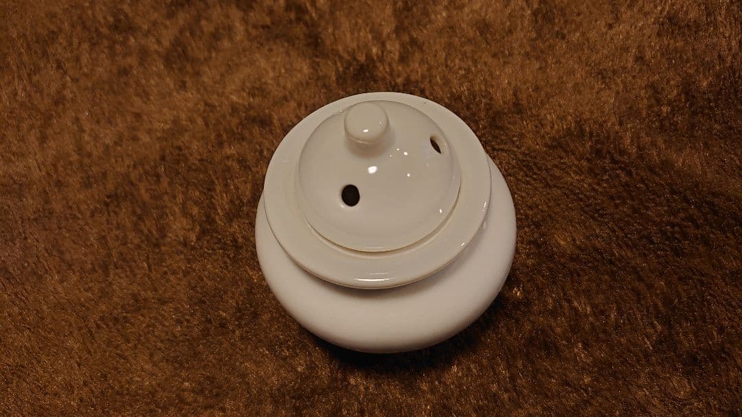 李朝　白磁　香炉　三足　蔵出し　1客