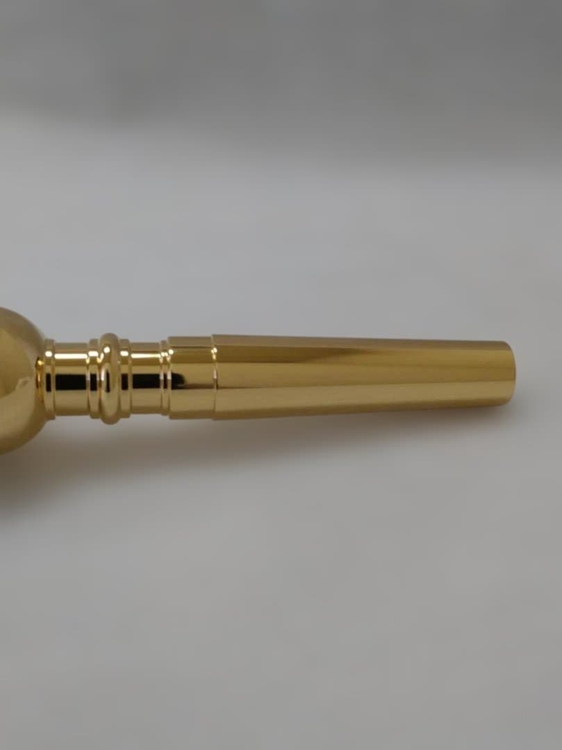 Bach トランペットマウスピース　7C　ゴールド