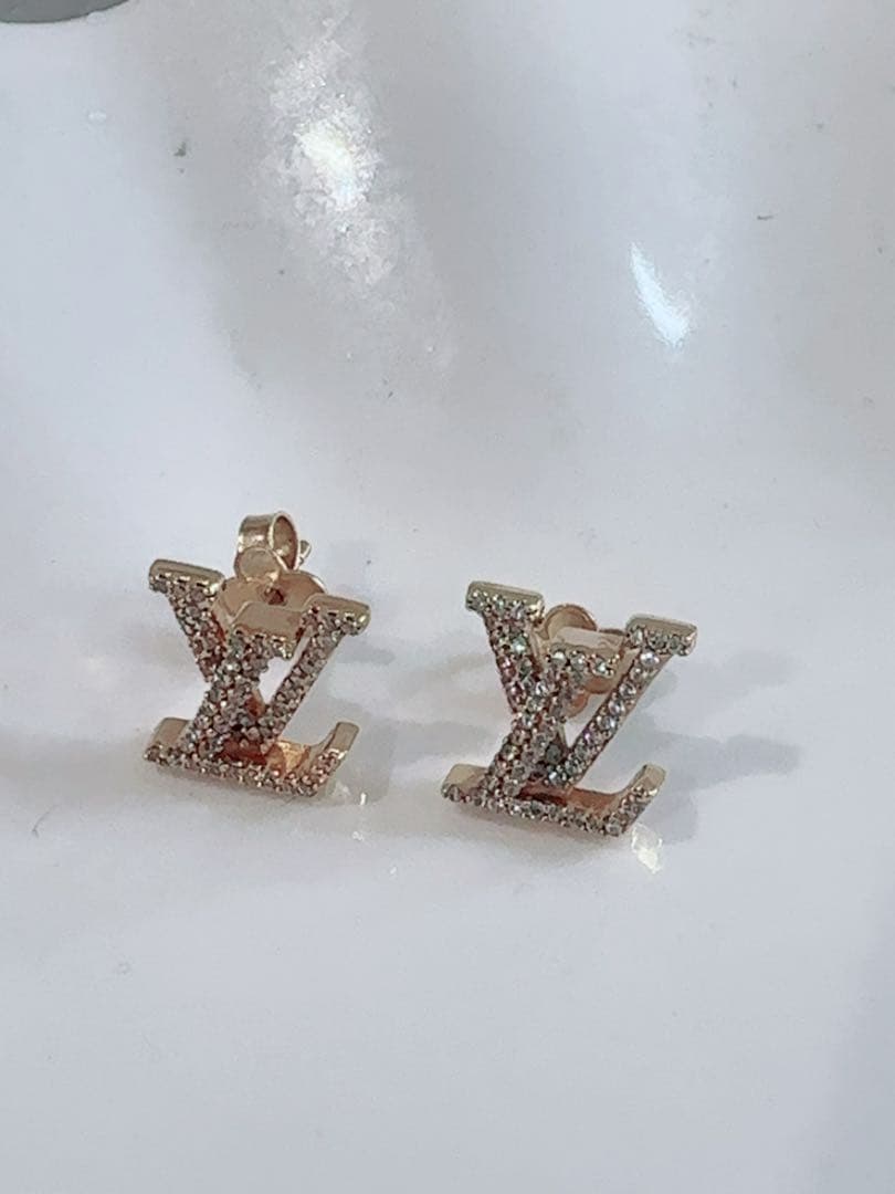 かせいさん専用　ルイヴィトン　ロゴピアス