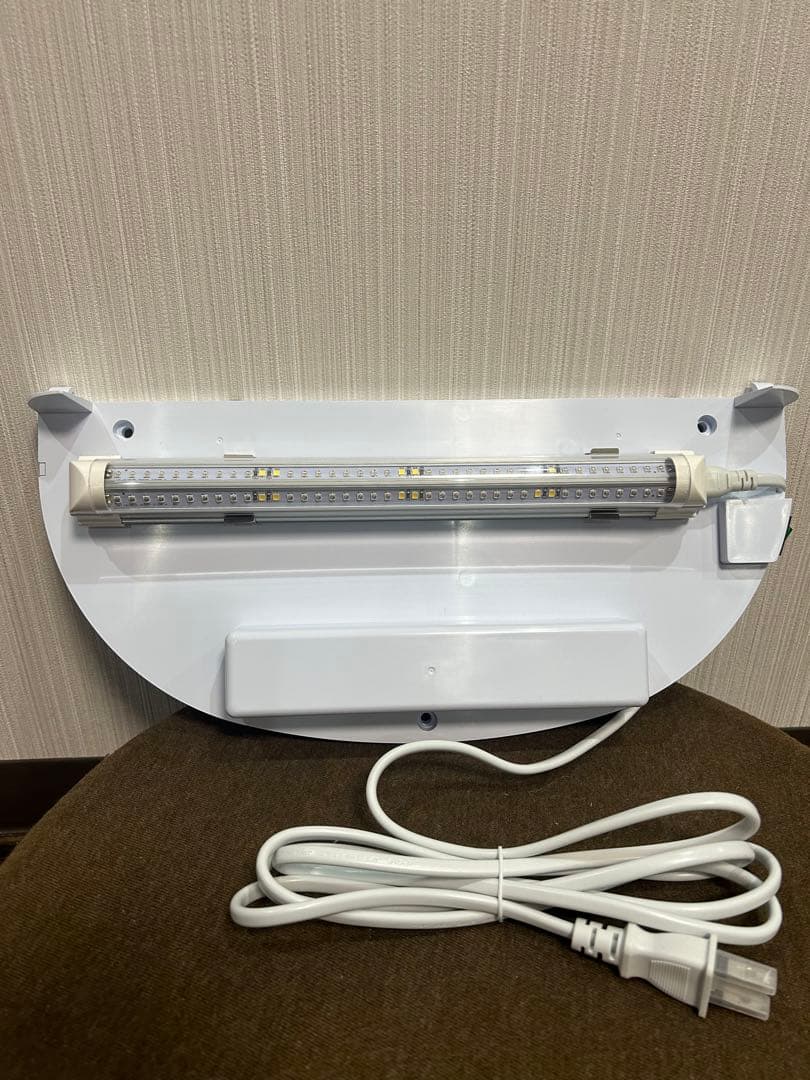 捕虫器 壁掛け虫取り器 家庭用 店舗用 工場用 害虫対策 LED