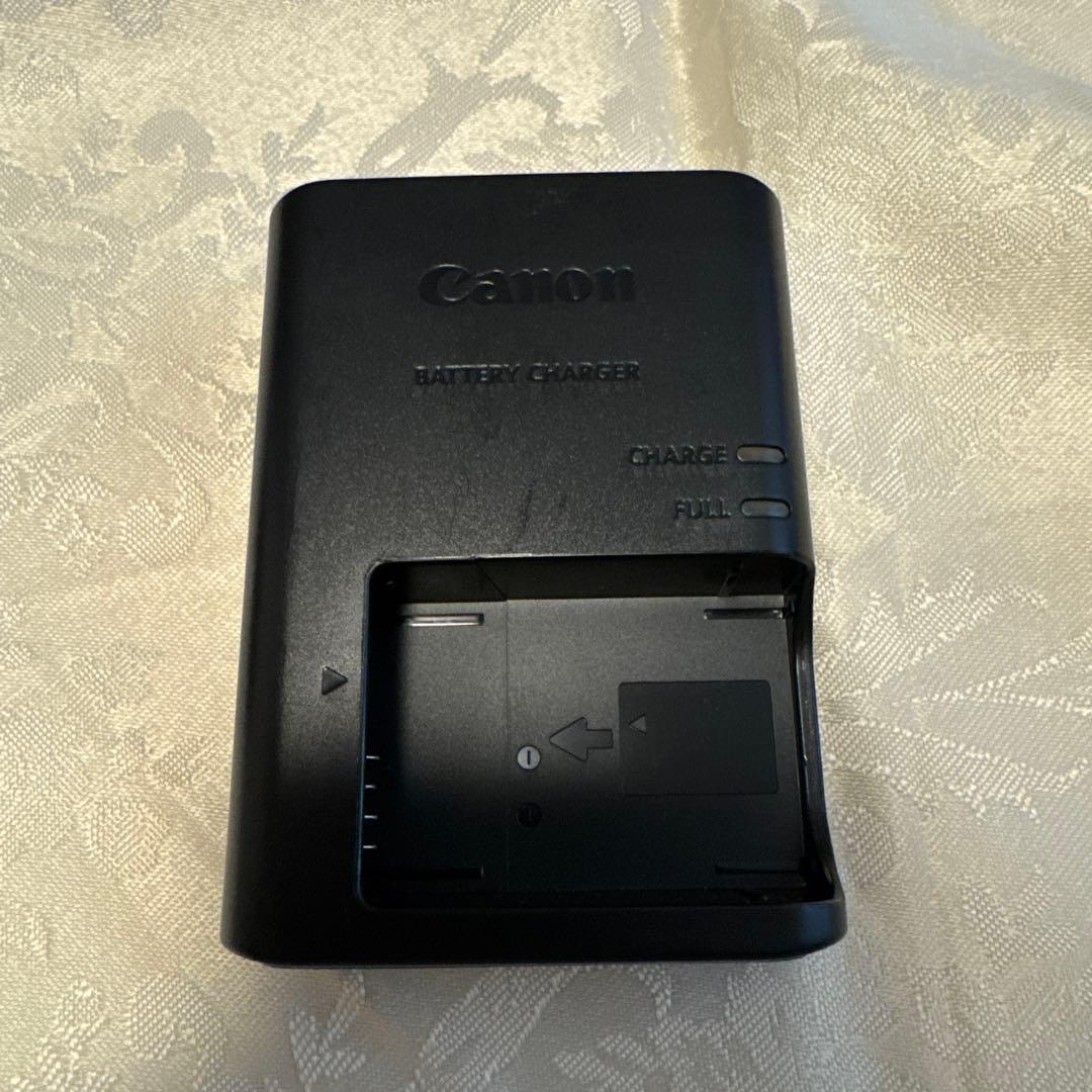 【極美品】Canon EOS M ダブルレンズキット　ベイブルー　おまけ付