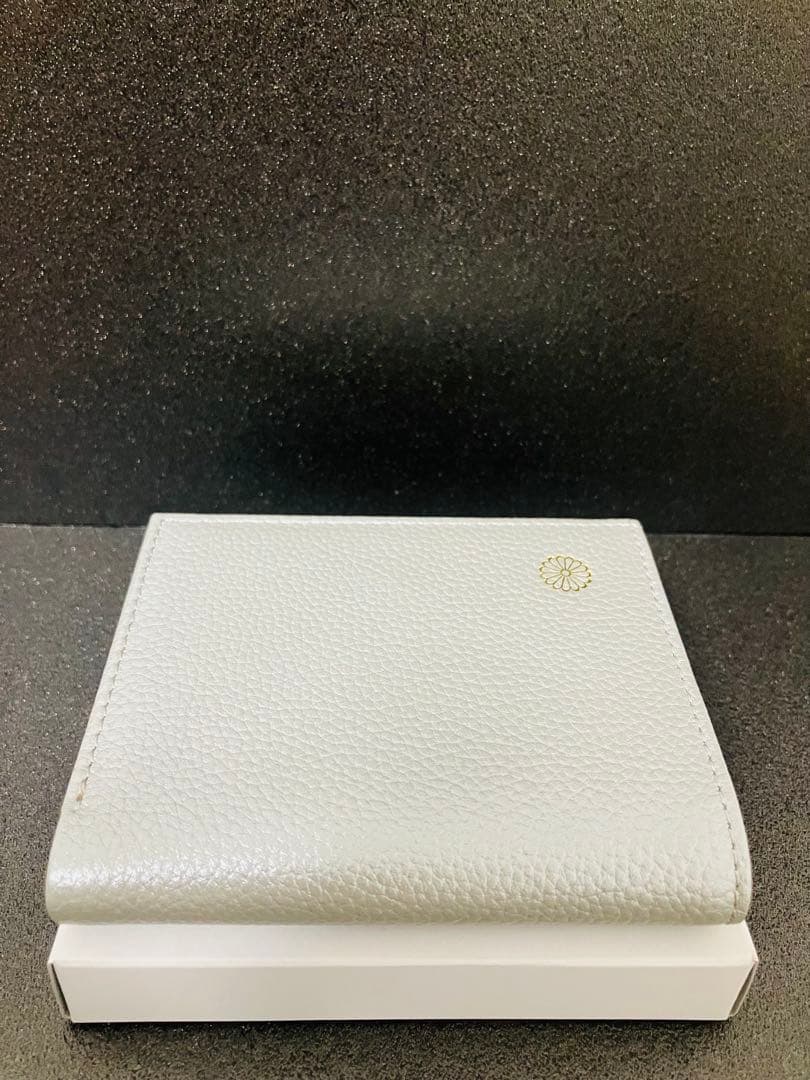 新品未使用　皇居限定　がま口　財布　シルバー