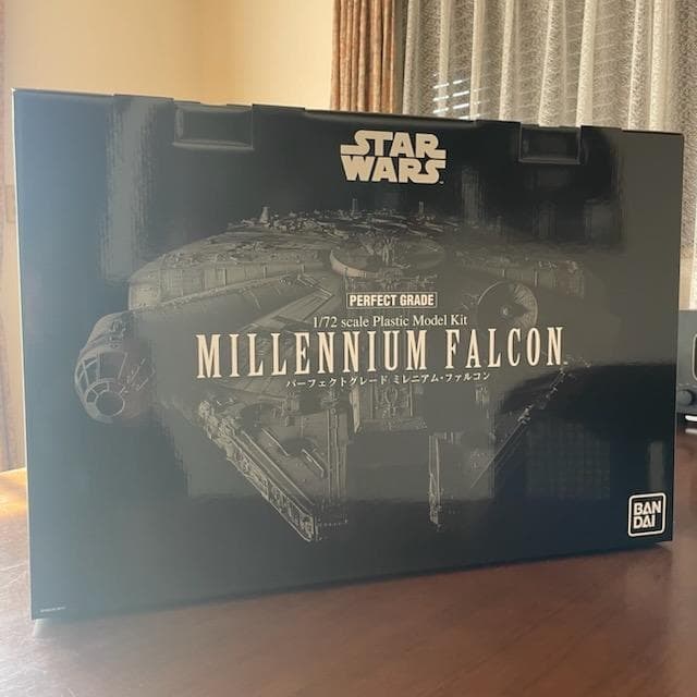 バンダイPGシリーズ　1/72 スターウォーズ ミレニアムファルコン号