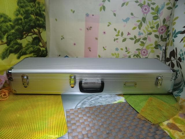 新品未使用(送料無料)13.000円　沖縄三線専用　二丁入アルミハードケース