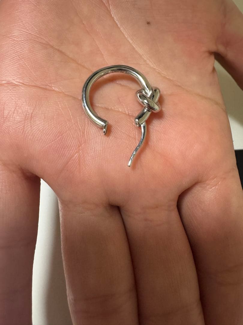 【こんにちはさん専用】CELINE ノット スモール ループ ピアスシルバー美品