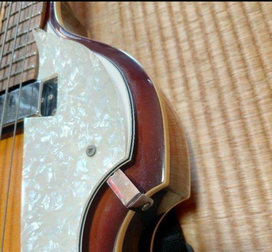 トニー・スミスバイオリンベース