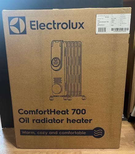 J【未使品】ElectroluxComfortHeat700 オイルラジエーター