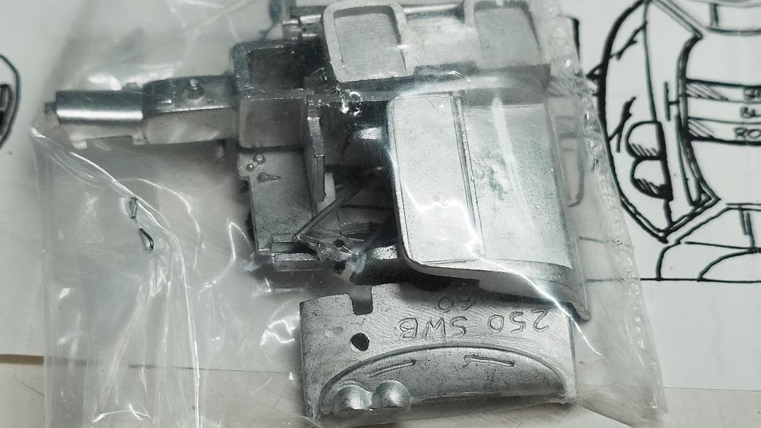 d*9様 Ferrari 250 SWB 1/43メタルキット。