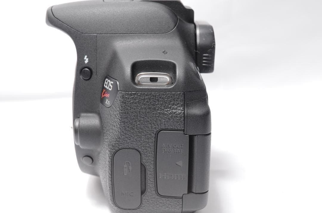 ✨Canon Kiss X7i✨ショット数少❣️スマホ転送❣️自撮り❣️高機能❣️美品❣️