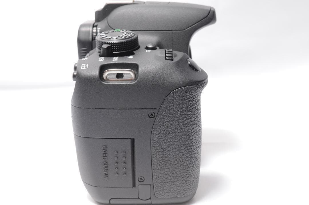 ✨Canon Kiss X7i✨ショット数少❣️スマホ転送❣️自撮り❣️高機能❣️美品❣️