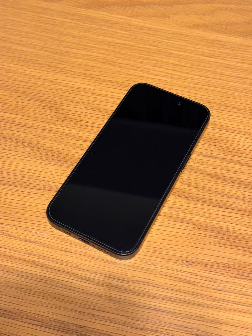 iPhone15pro 256GB ブラックチタニウム　SIMフリー