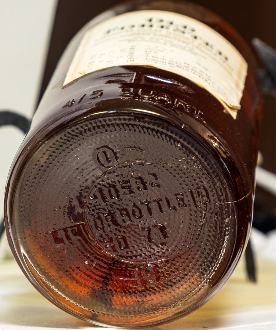 I.W. ハーパー & オールドフォレスター バーボンウイスキーセット