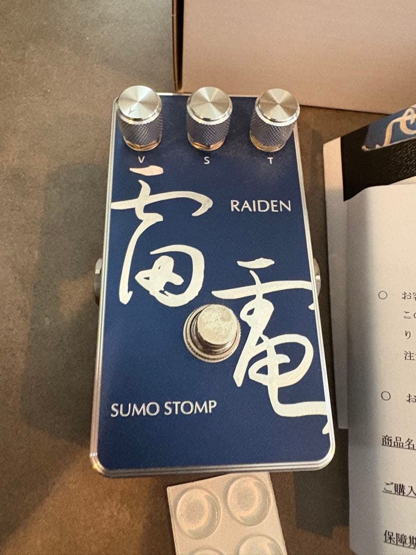 tomo　未使用　Sumo Stomp 雷電　ファズ　ギターエフェクター